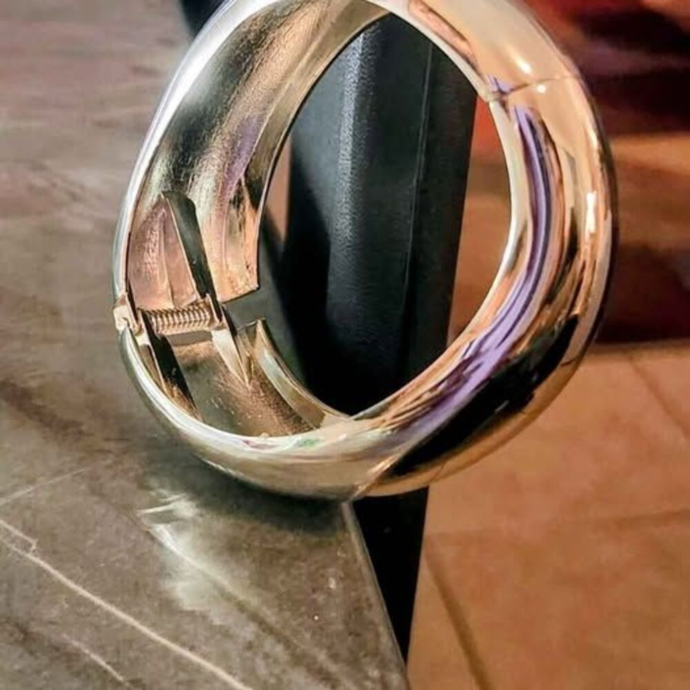 Silver Toned Metal Chunky Hinged Wavy Bangle Bracelet